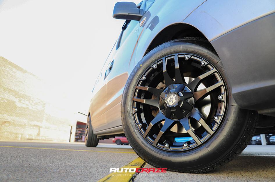 HYUNDAI-ILOAD-CLIFF-MATTE-BLACK
